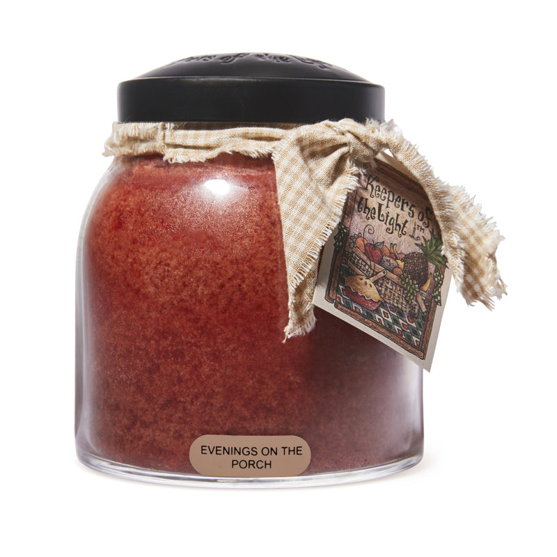 Bougie porchee soir sur le pot de parfum