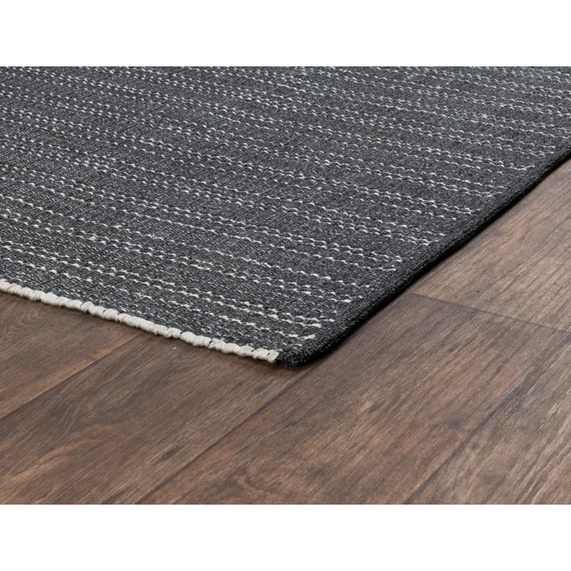 Chandria Area Rug in Gray, Rectangle 2' x 3'