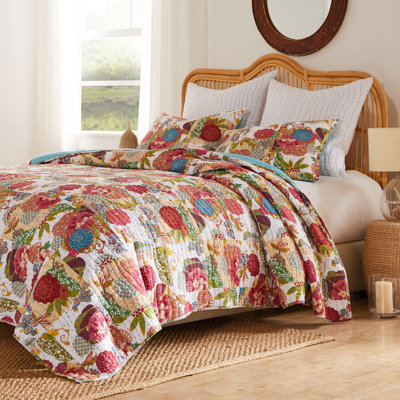 Greenland Home Fashions Jewel White Quilt Set
