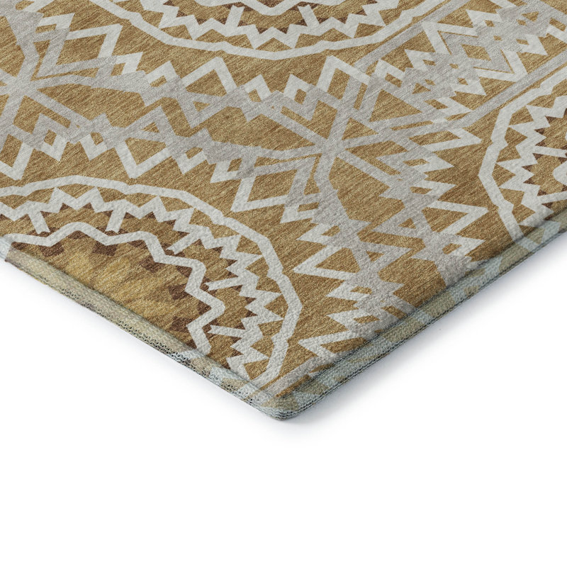 Tapis doré de qualité supérieure lavable à la machine Cerrito, Rectangle 2 pi 6 po x 3 pi 10 po