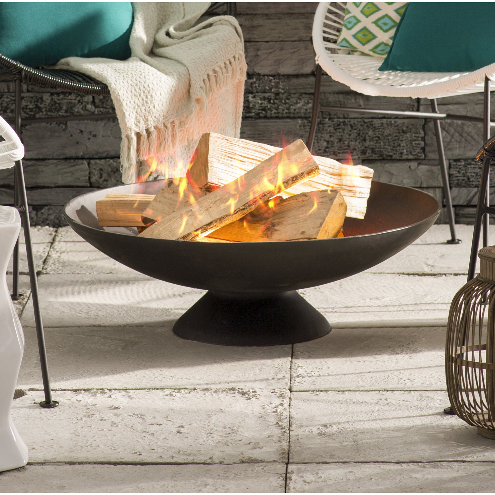 Howland Outdoor Fire Pit, 10" H x 31" W x 31" D