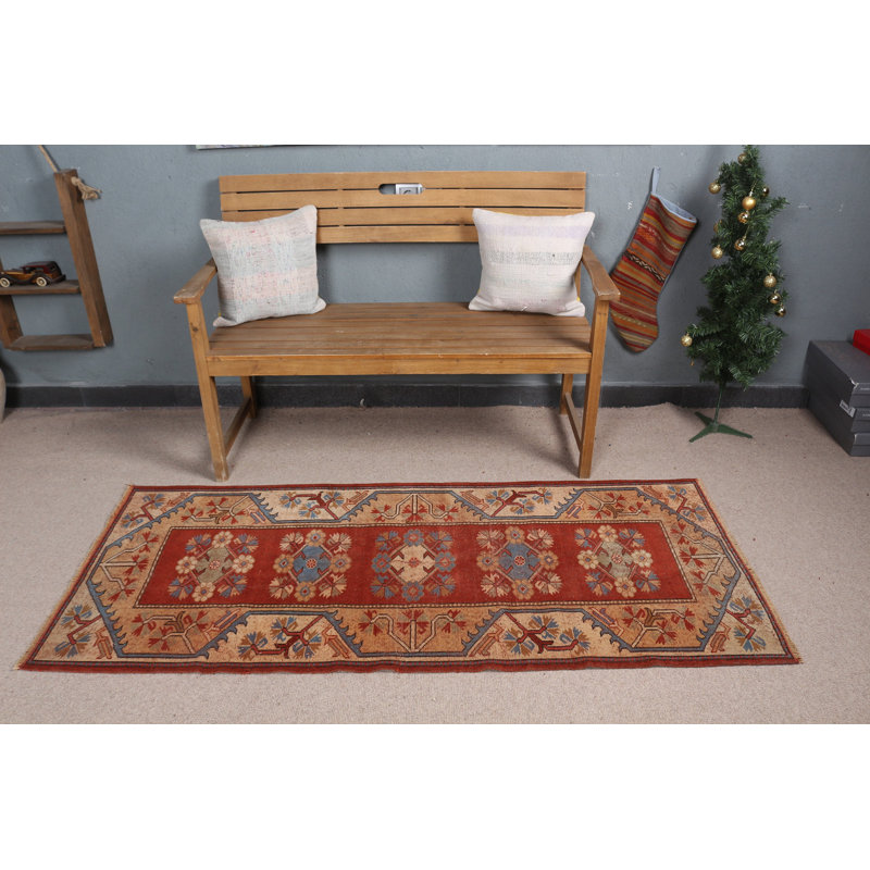 Tapis rouge rétro rougeâtre idéal comme tapis de cuisine anatolien ou cadeau unique pour lui