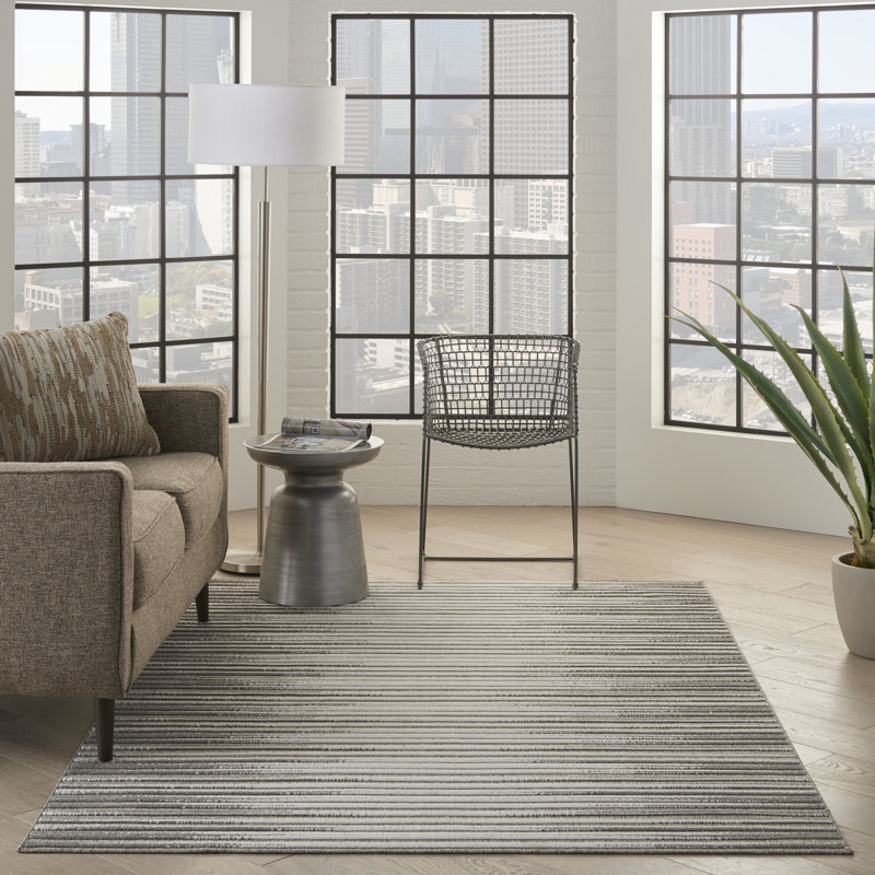 Tapis gris Romelia, Rectangle 7 pi 10 po x 9 pi 10 po