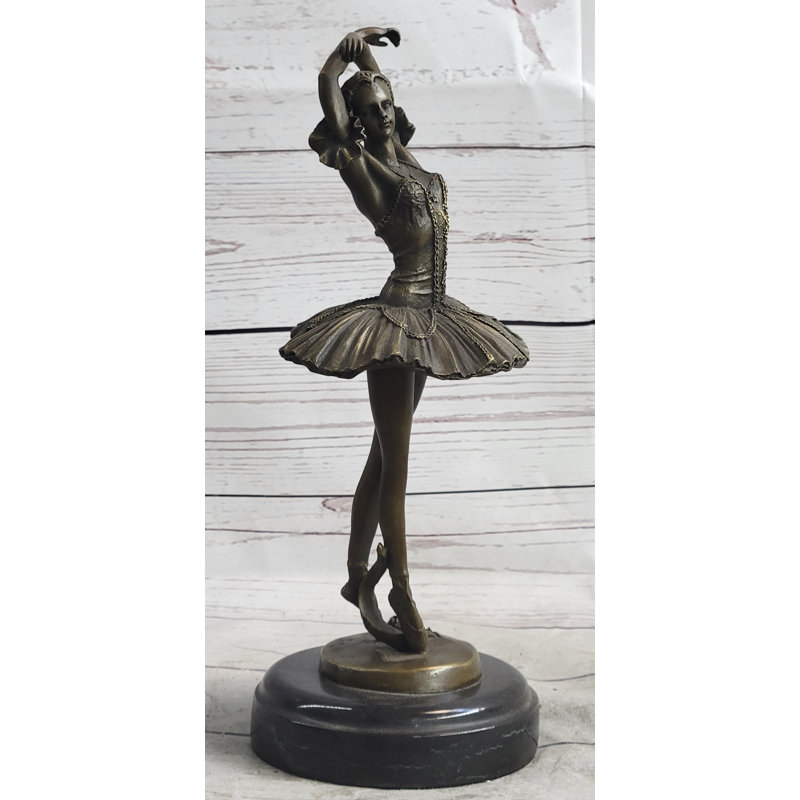 Figurines et sculptures en kevine