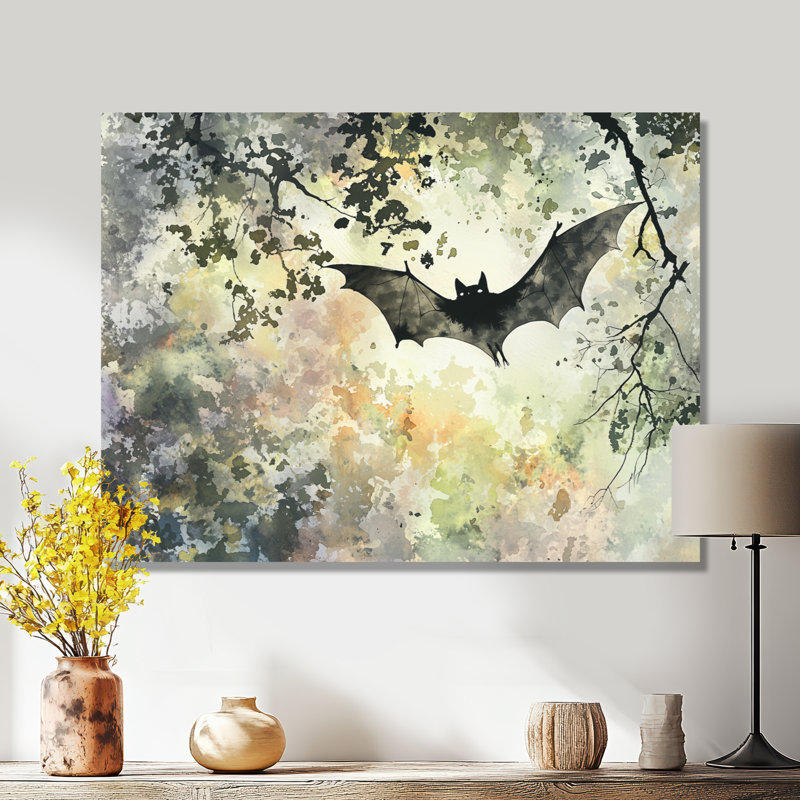 Silhouette ailée de chauve-souris dans le noir I - Animaux, reproduction métallique, H 24 po x l 32 po