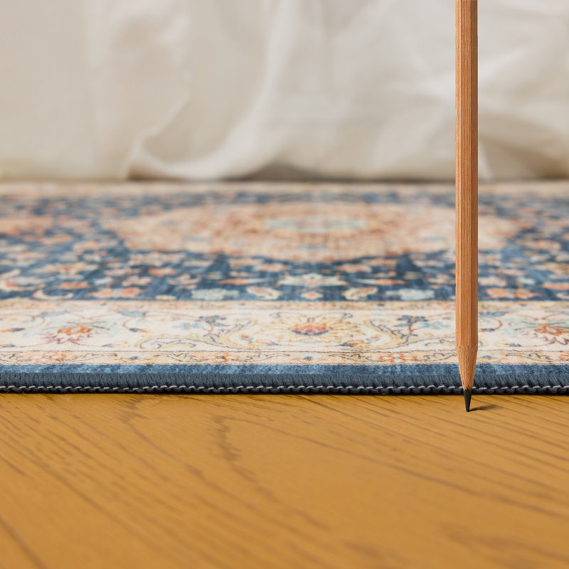 Eaglin 4507ABE0897A4766B08DEA9E304E81CC Navy Area Rug, 108" x 144"