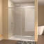 Porte de douche coulissante avec structure stable Fonctionnement en douceur Conception durable, imperméable et sécuritaire-131675859-131675860