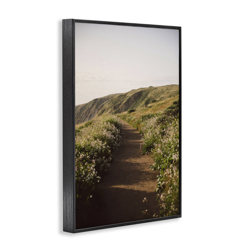  «Path» par Beach Coast, estampe numérique par Crystal Lynn Collins, H 18 po x l 12 po, Giclée encadrée noir minuit