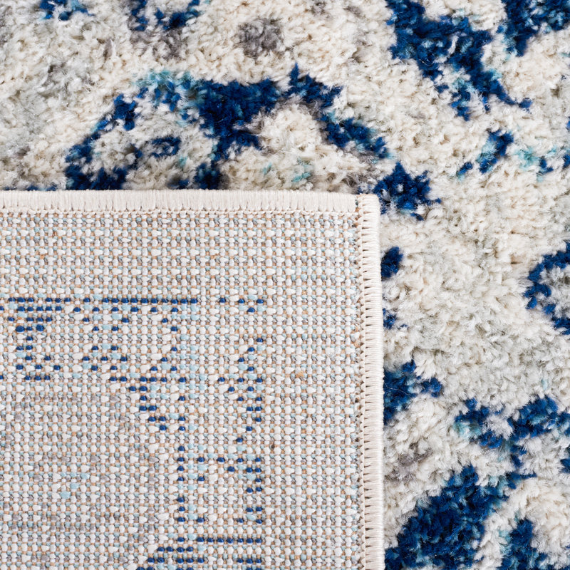 Tapis ivoire / bleu, Rectangle 5 pi 3 po x 7 pi 6 po