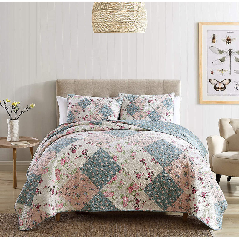 Queen White Cotton Reversible Floral Patchwork Quilt Set