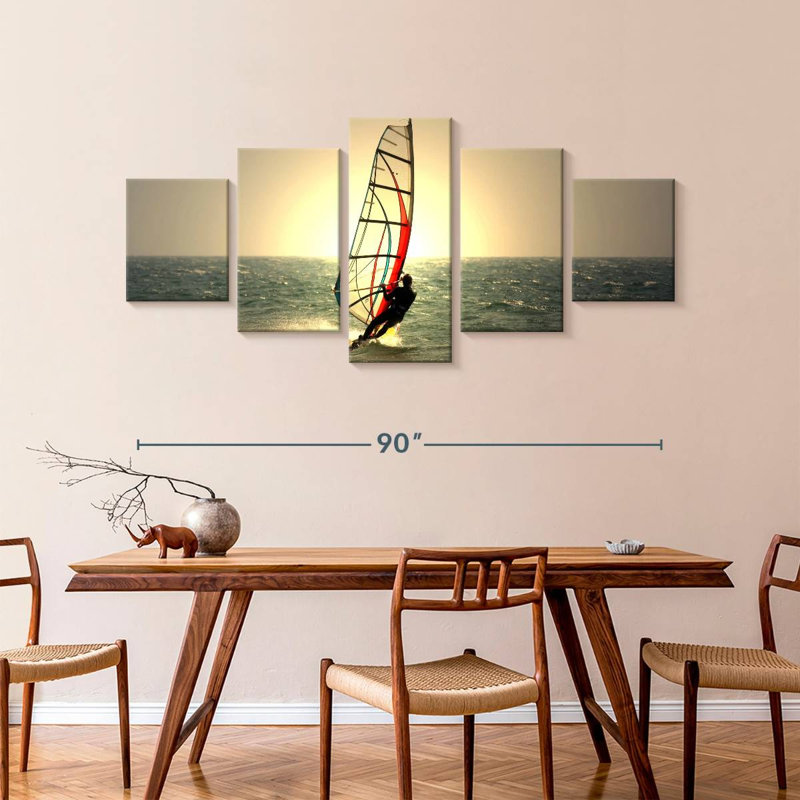 Planche à voile au coucher du soleil, H 42 po x l 92 po