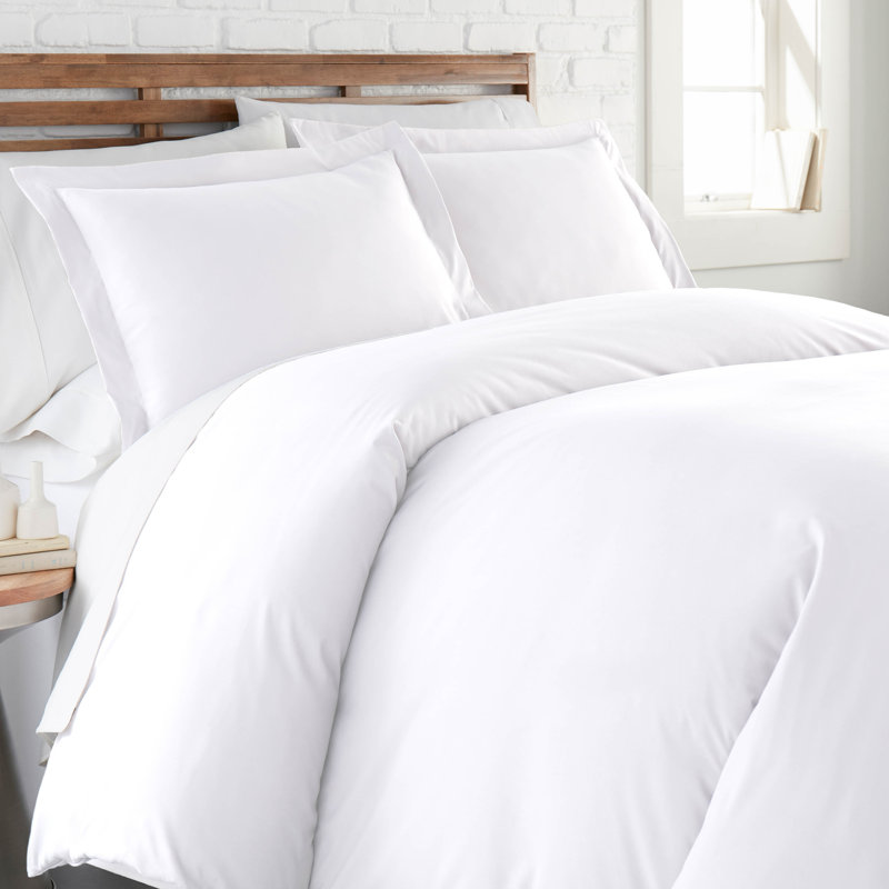 Southshore Fine Linens Southshore Basics Duvet Cover Set in White, 90 GSM Double-Brushed Microfiber Bedding with Hidden Zipper Closure and Corner Ties, 2 Pillow Shams, Full/Queen