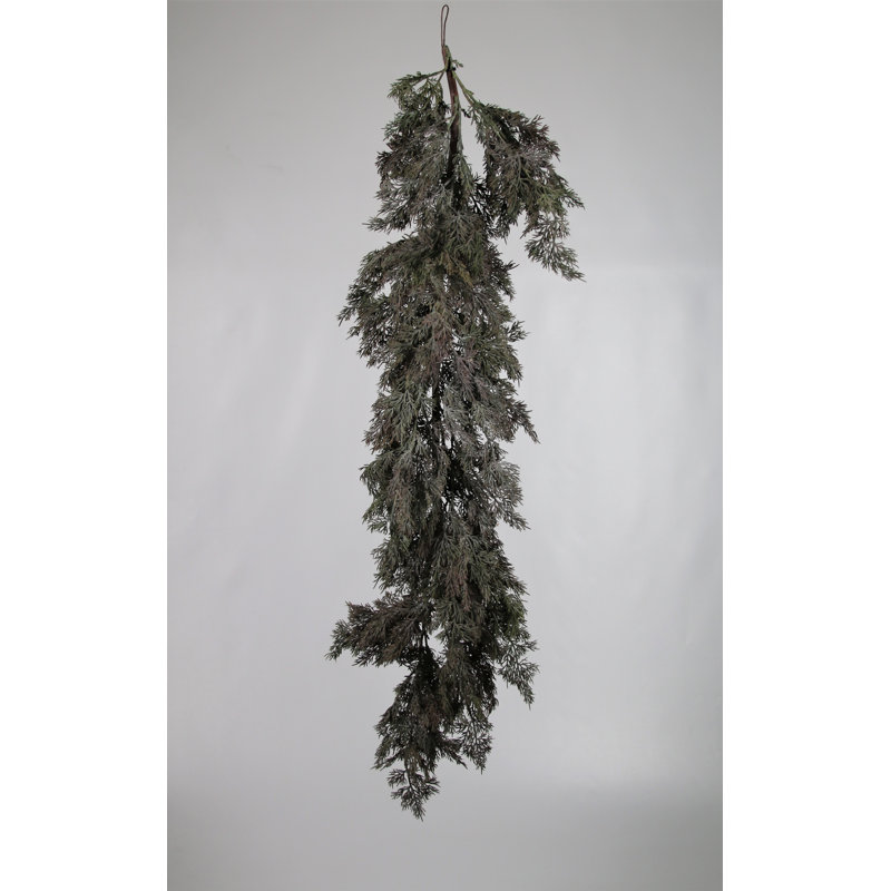 121.9cm Faux Pine Garland