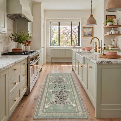 Alinda Apex Leopard Print Washable Area Rug
