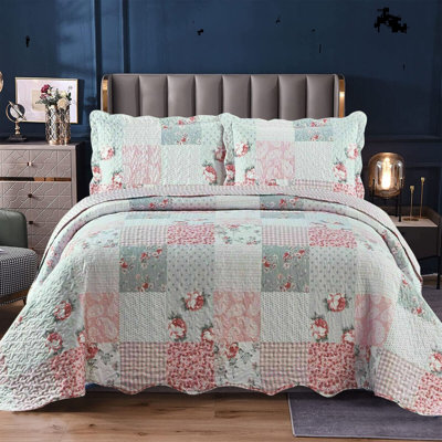 Notus Luxury Bedspread