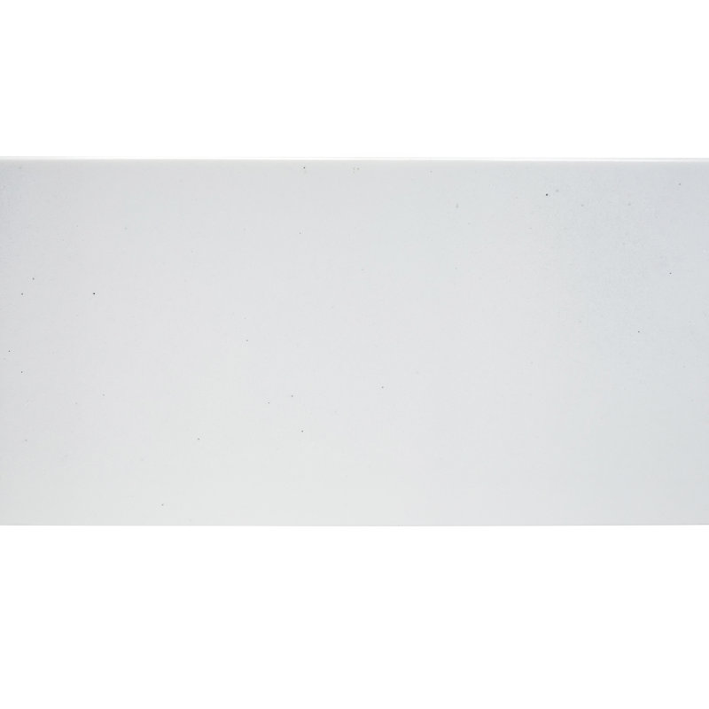 Dosseret en pierre de 43 po, Pierre artificielle blanche