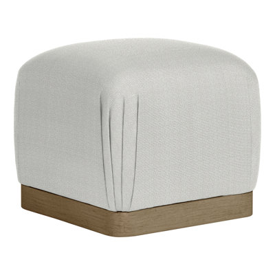 Nola Ottoman