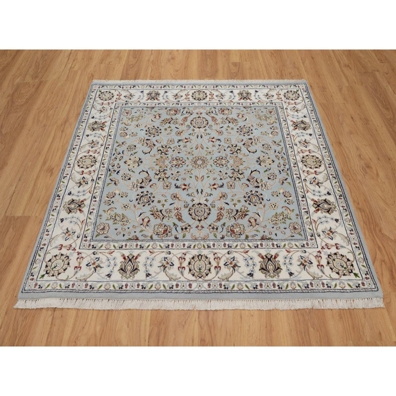 Tapis bleu ardoise 5 pi 2 po x 5 pi 2 po Nain avec motif intégral, 250 KPSI, velours doux, laine et soie, noué à la main, carré