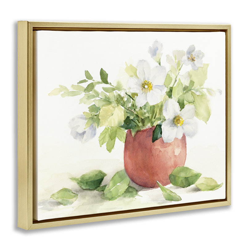Anémones blanches dans un cadre flottant dans un vase en cuivre, design par Lanie Loreth, H 17 po x l 21 po