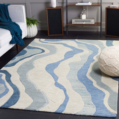 Rodeo Drive Hand Tufted Wool Rug