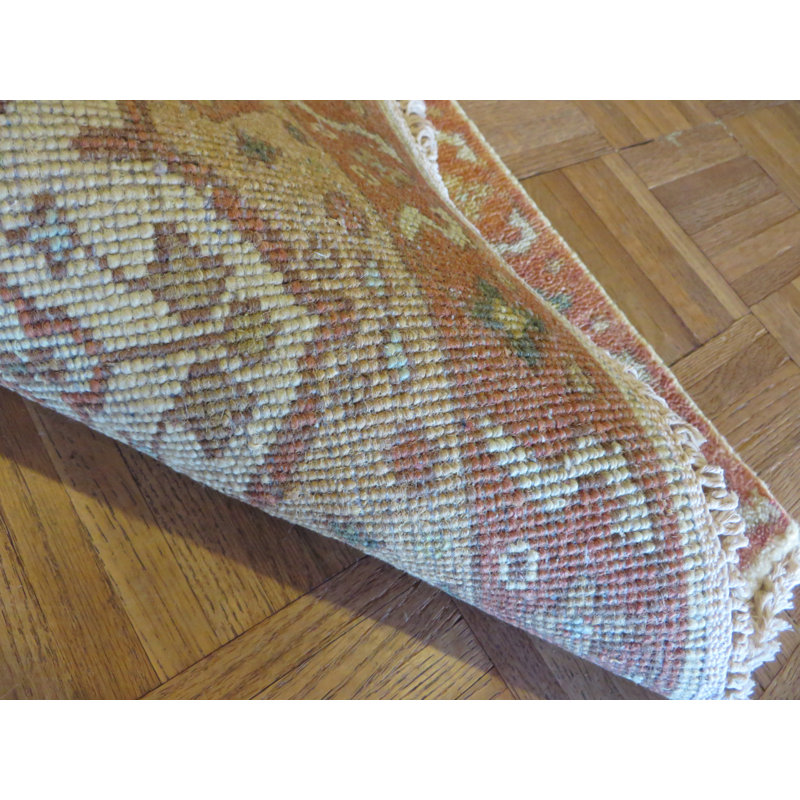 Tapis unique noué à la main ivoire / rouge 2 pi 1 po x 2 pi 11 po Mahmood