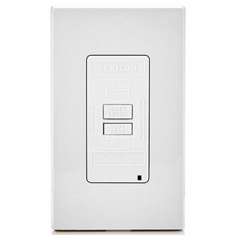 Leviton SmartlockPro 20 Amp 125 Volt Duplex Watthite GFCI Outlet 5-20R 1 Pack