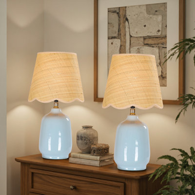 Lampe de table en céramique avec abat-jour festonné Kokeno