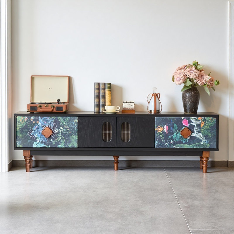 Meuble télé noir français au design rétro
