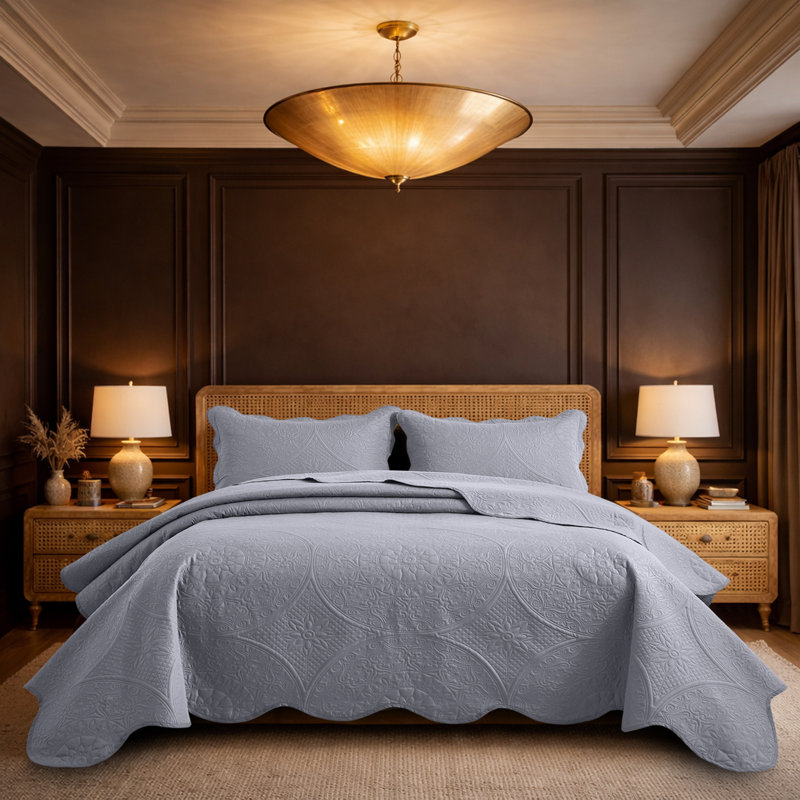 Moonlight Oversized Floral Embossed Bedspread Set – Lightweight Reversible Quilt Bedding with Pillow Shams, Silver