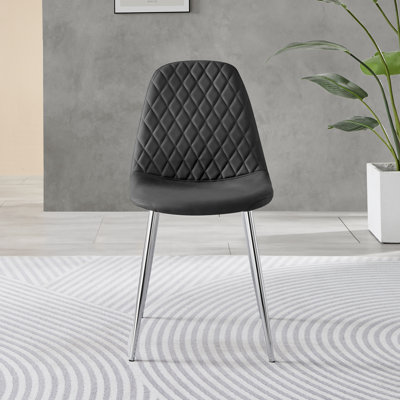 Ensemble de table de salle à manger Edzard en chrome et blanc ultrabrillant avec 6 chaises de luxe en similicuir