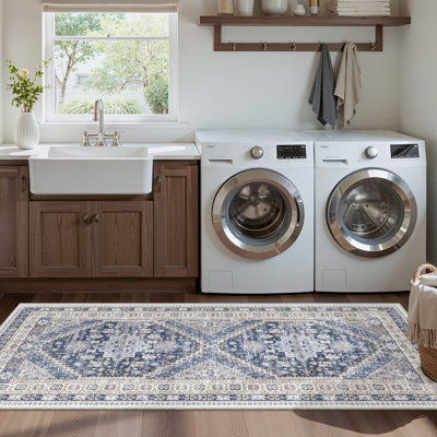 Malaika Machine-Washable Non-Slip Medallion Area Rug