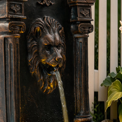 Outdoor Wall Base Fountain