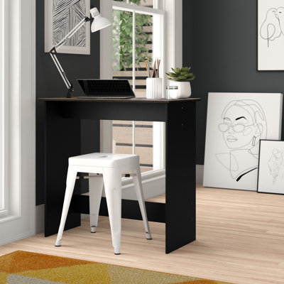 Inaayah Desk