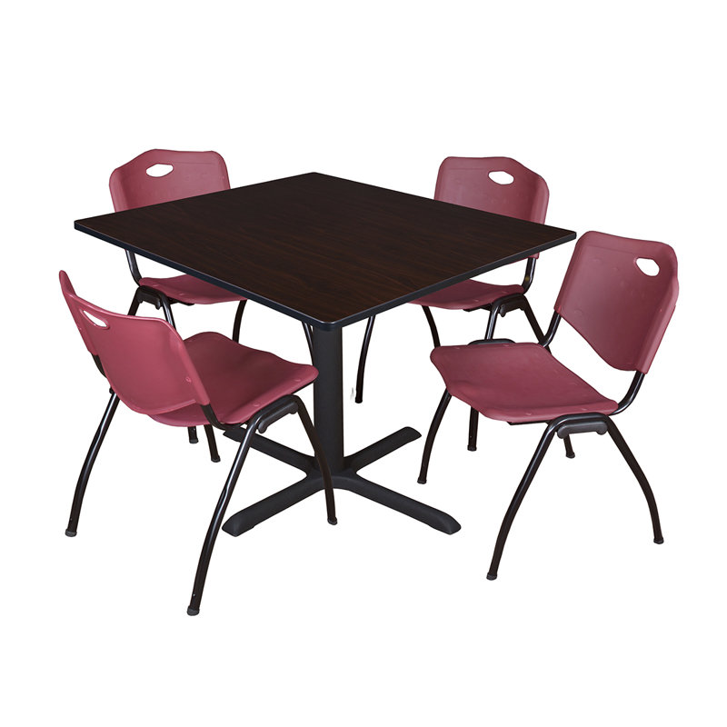 Table de salle à manger Neyland Cain, Bourgogne, H 29 po x l 48 po x P 48 po, Gris
