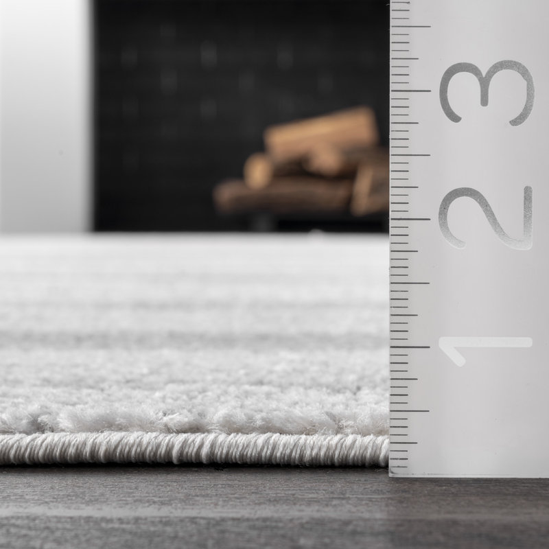 Tapis de couloir à motif géométrique pour le salon, la salle à manger, l'entrée, la chambre à coucher, le vestibule et la cuisine Sarepta, gris / blanc cassé