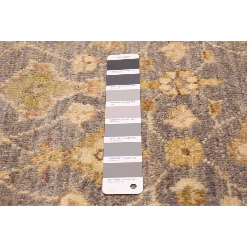 Tapis unique gris de 2 pi 7 po x 14 pi 0 po