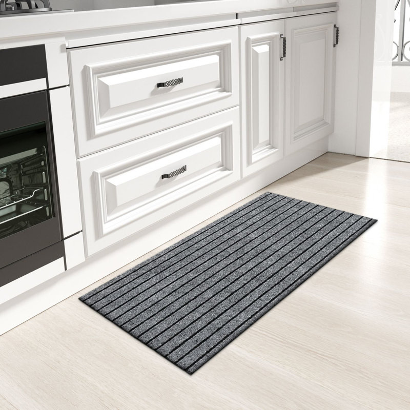 Tapis de cuisine Danyielle, Tapis de couloir 1 pi 5 po x 3 pi 3 po, Gris foncé