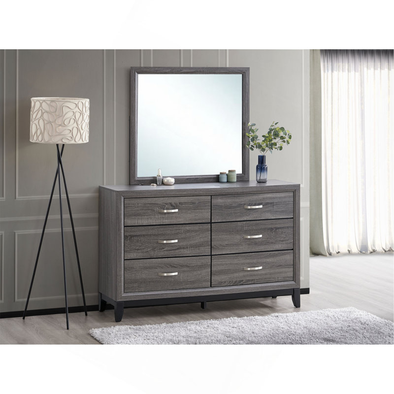 Dresser&Chest With A Wood Finish And Slim Metallic Pulls Maximizes Vertical Space For Modern Bedroom Storage, Grey