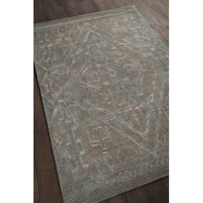 Statesboro Authentic Hand-Woven Handcrafted Beige & Cream Distressed Medallion Wool Area Rug