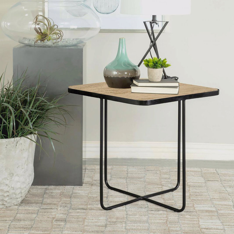 Table d'appoint avec cadre noir