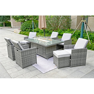 Ensemble repas pour 8 personnes avec coussins Vay
