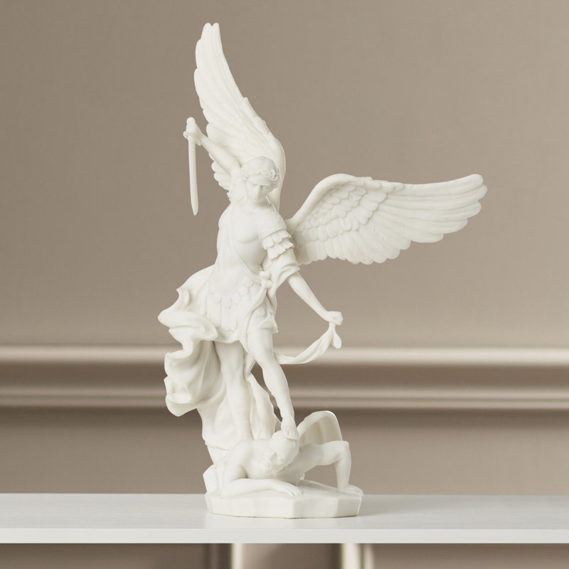 Figurines & Sculptures