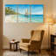 Nautique et plage, plage tropicale avec voilier et palmiers, ensemble de 3 impressions sur toile-1935593156