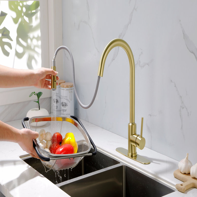 Kitchen Faucet With Pull Down Sprayer, Gold