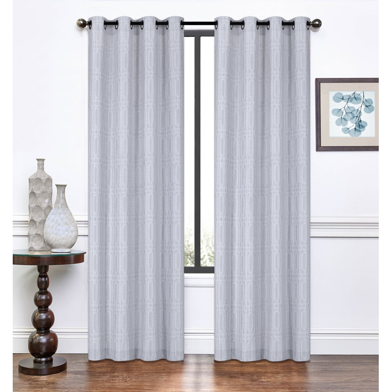 Paire de rideaux semi-transparents avec œillets