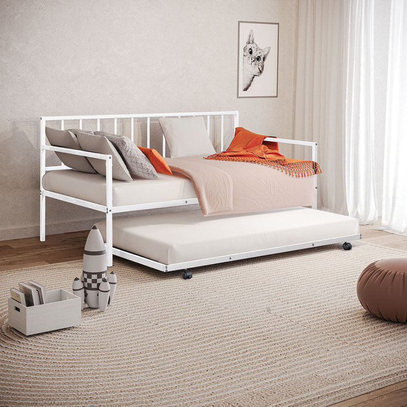 Bentaley Daybed With Trundle, White