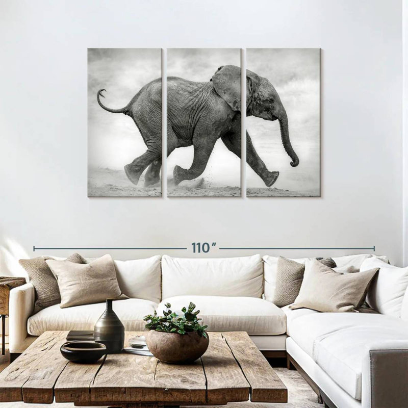 Bébé éléphant qui court, H 48 po x l 74 po