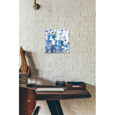 «In Blue A Maze» par Melissa Averinos, art mural en verre acrylique