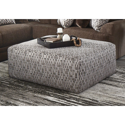 45 po de large cocktail géométrique carré
