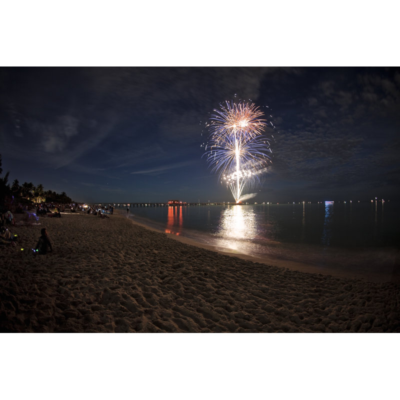 Feux d'artifice sur la plage par Terryj, H 8 po x l 12 po